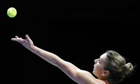 Simona Halep a fost surclasată de Caroline Wozniacki la Turneul Campioanelor