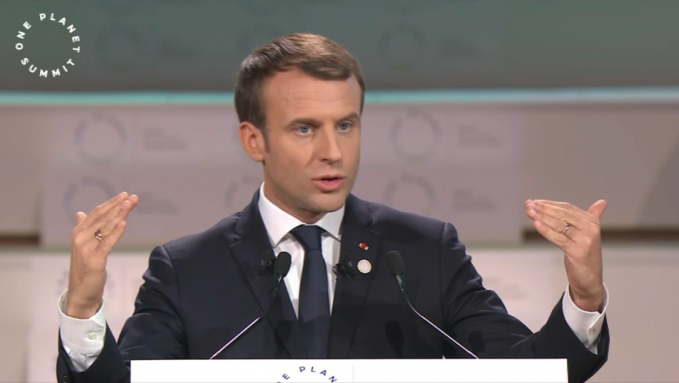 Preşedintele francez continuă lupta pentru o climă mai bună pe Terra, în pofida reticenţei americane