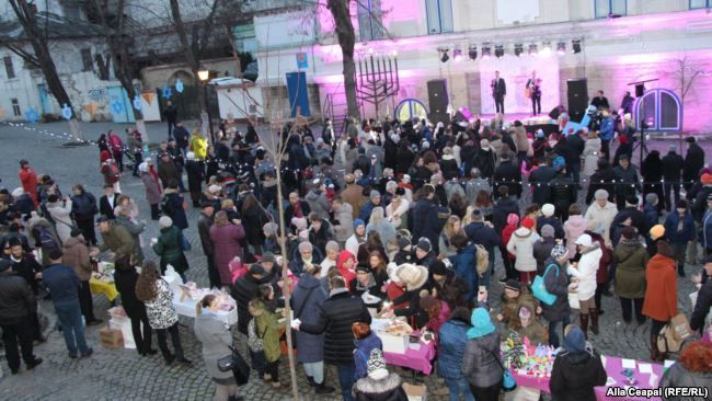 Şi evreii din Republica Moldova au început să sărbătorească Hanuka
