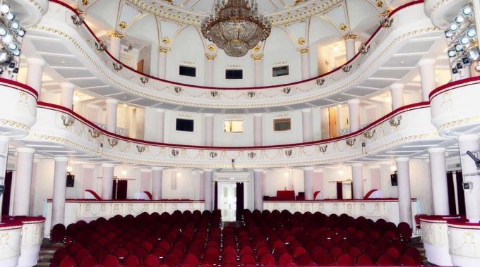 Iubitorii de artă sunt invitaţi la spectacolele Teatrului Naţional "Mihai Eminescu"