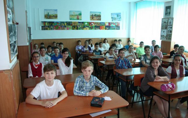 Municipiul Botoşani va aloca fonduri pentru susţinerea unei şcoli cu predare în limba română din Bălţi