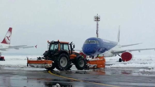 Aeroportul Chişinău şi-a reluat activitatea