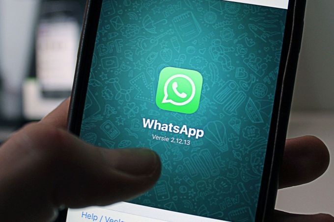 Aplicaţia WhatsApp va putea fi utilizată doar de posesorii de telefoane cu sisteme de operare IOS şi Android