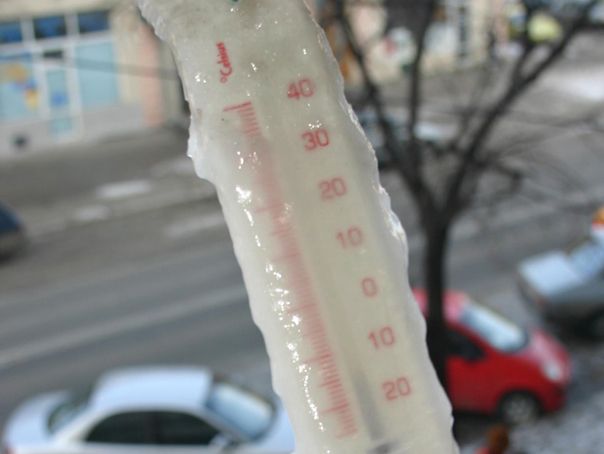 Minus 21 de grade Celsius la Joseni, cea mai scăzută temperatură din România