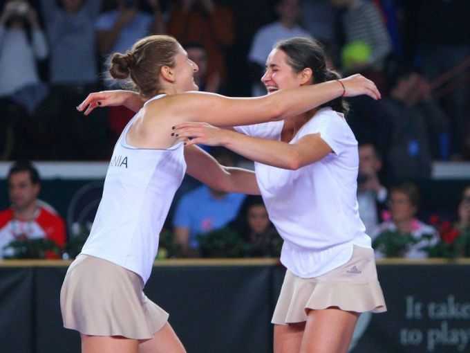 Tenis: Begu şi Niculescu s-au calificat în semifinalele probei feminine de dublu la Australian Open