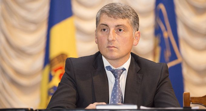 Procurorul general REFUZĂ să vină în Parlament şi să ofere detalii despre mersul anchetei în legătură cu furtul miliardului