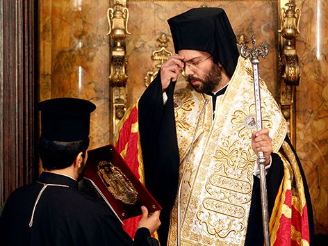 Patriarhia Ecumenică de Constantinopol amână decizia privind independenţa Bisericii Ucrainene