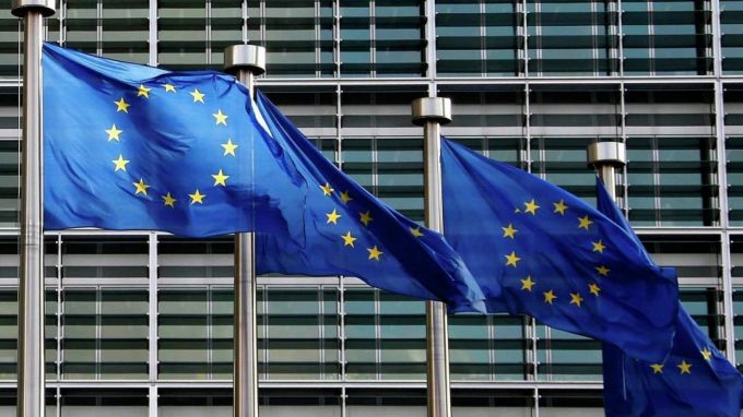 Miniştrii de externe din UE au stabilit cadrul legal de impunere a sancţiunilor pentru folosirea de arme chimice
