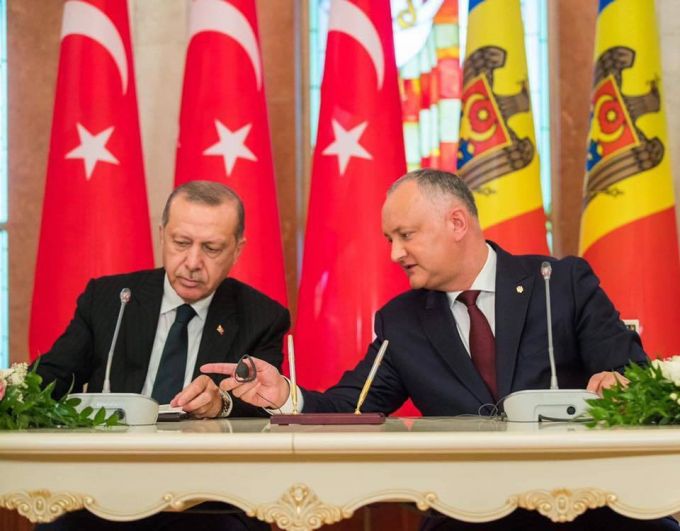 Presa turcă: Erdogan aşteaptă sprijinul „fără ezitare” al R. Moldova împotriva Organizaţiei Teroriste Fettulah