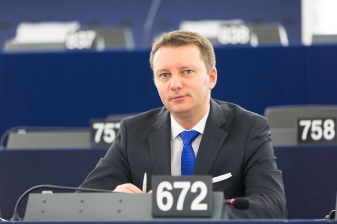 Încrederea UE în autorităţile de la Chişinău e cea mai mică din ultimii ani, eurodeputat 