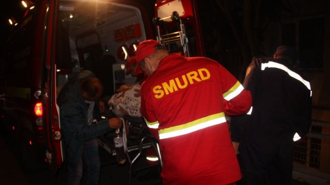 Operaţiune SMURD: Un bărbat a fost transportat ieri de la Orhei la Bucureşti