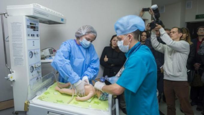 Centru de Instruiri Medicale, deschis la Tiraspol. Noi oportunităţi pentru medicii pediatri şi obstetricieni