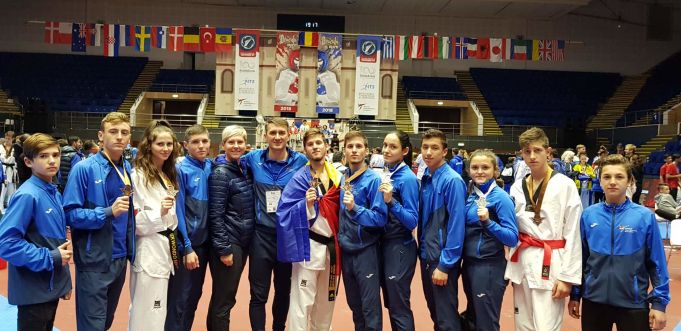 Foto. Şapte medalii pentru R. Moldova la Dracula Open G-1 la taekwondo