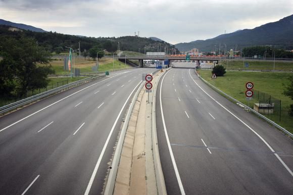 Proiectul privind realizarea Autostrăzii Unirii, adoptat pe articole de Camera Deputaţilor de la Bucureşti