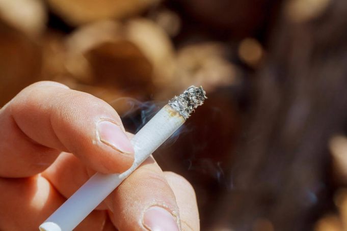 Viciu mai costisitor: Cu cât se vor scumpi ţigările în 2019