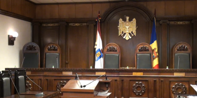 DOC. Sesizare la Curtea Constituţională pentru a constata circumstanţele care justifică interimatul funcţiei de preşedinte al R. Moldova