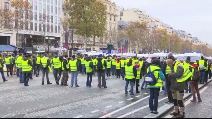Al şaptelea deces în contextul mişcării „vestelor galbene” din Franţa