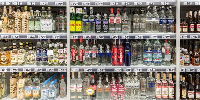 Rusia restricţionează consumul de alcool. Ministerul Sănătăţii pregăteşte un proiect de lege