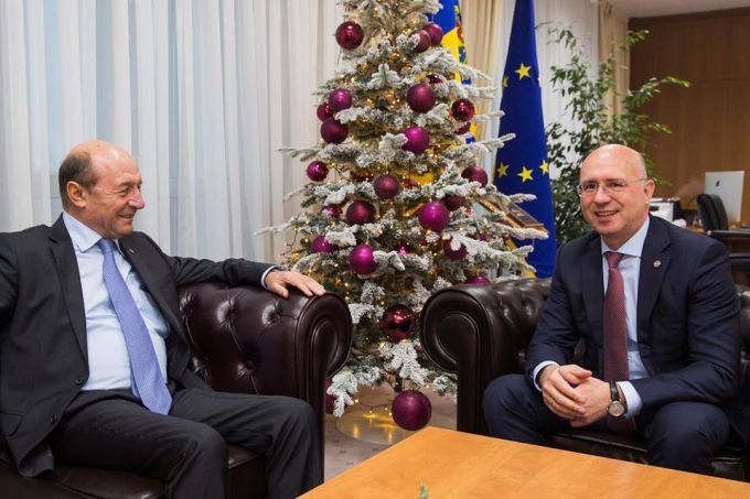 Traian Băsescu şi Pavel Filip, într-o „discuţie sinceră şi caldă”