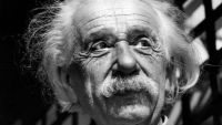 FOTO. O scrisoare despre Dumnezeu trimisă de Albert Einstein unui filozof german a fost vândută cu 2,4 milioane de dolari