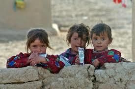 Irak: Unul din patru copii suferă de sărăcie din cauza războiului cu jihadiştii, arată UNICEF