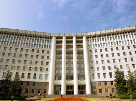 Clădirea Parlamentului de la Chişinău va fi iluminată în culorile drapelului Lituaniei