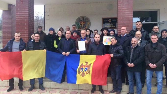 Consilierii din satul Boghiceni, raionul Hânceşti, au votat Declaraţia de Unire cu România