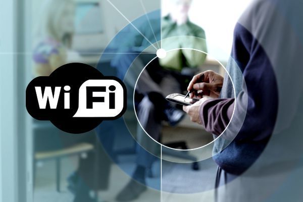 Puncte de acces gratuit la internet wireless în spaţiile publice