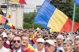 Manifestaţie dedicată împlinirii a 100 de ani de la unirea Basarabiei cu România, duminică, la Chişinău