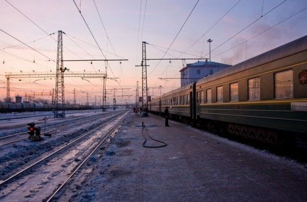 UPDATE. Femeia şi copilul loviţi mortal de un tren în Rusia sunt din Republica Moldova