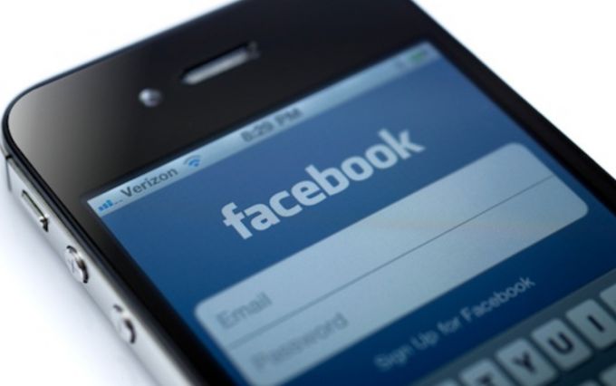 Cum ştergi toate aplicaţiile cu acces la contul tău de Facebook