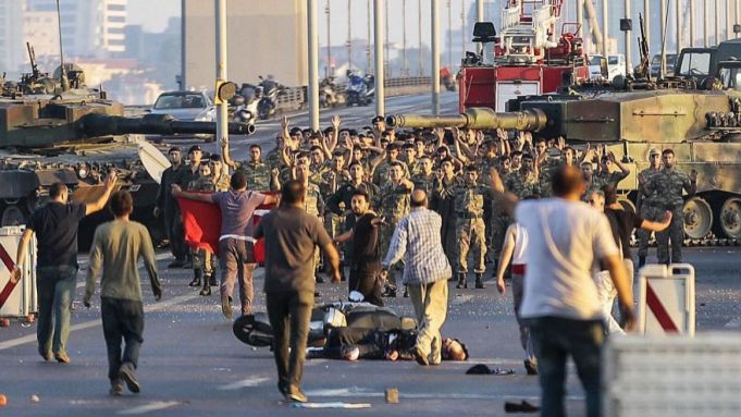 Turcia va prelungi cu încă trei luni starea de urgenţă instituită după puciul eşuat