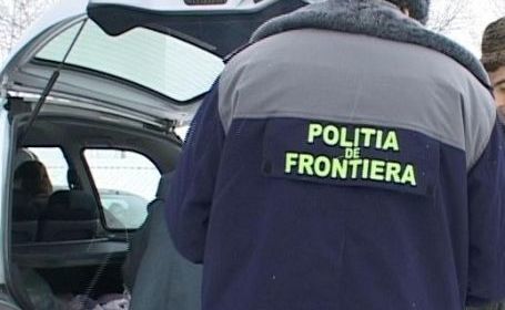 Poliţiştii de frontieră au reţinut automobilul unui cetăţean ucrainean. Avea paşaportul tehnic falsificat