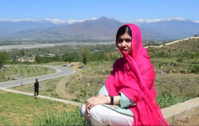 Laureata Premiului Nobel pentru Pace, Malala Yousafzai, revine în Marea Britanie