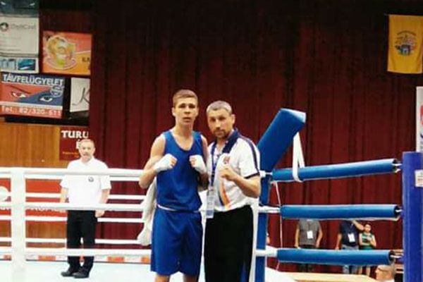 Constantin Ursu, singurul boxer din Republica Moldova calificat în sferturi la Europenele U-18