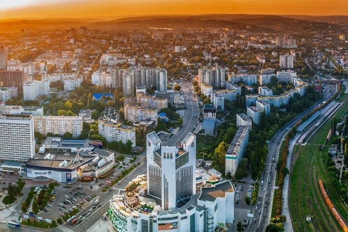Expert: Republica Moldova, ţara unui singur oraş. 70% din business este concentrat în Chişinău