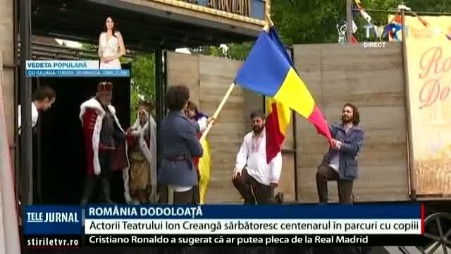 VIDEO. România dodoloaţă. Actorii Teatrului Ion Creangă sărbătoresc Centenarul în parcuri, cu copiii