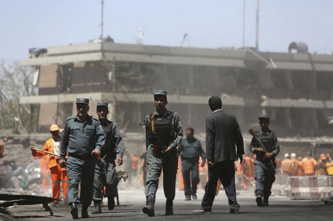 Mai multe atacuri, soldate cu morţi şi răniţi, au avut loc în Afganistan