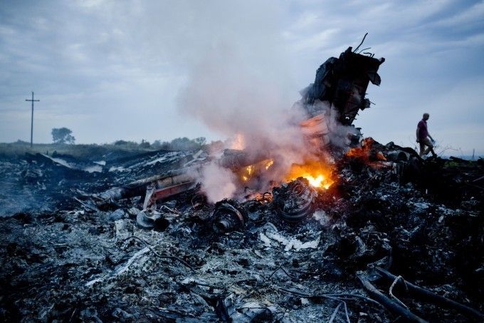 Zborul MH17, doborât în 2014 deasupra zonei de conflict din estul ucrainean. Responsabilii vor fi judecaţi în Olanda
