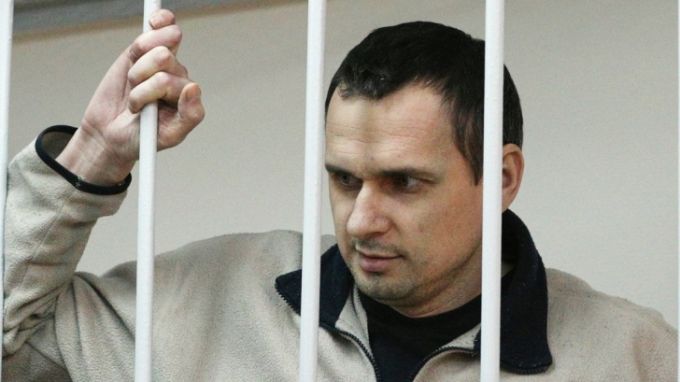 Kievul, indignat de refuzul Moscovei de a-i permite accesul la cineastul Oleg Senţov