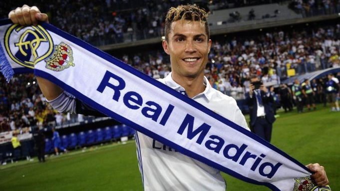 Real Madrid îi măreşte salariul lui Cristiano Ronaldo la 30 milioane de euro pe an