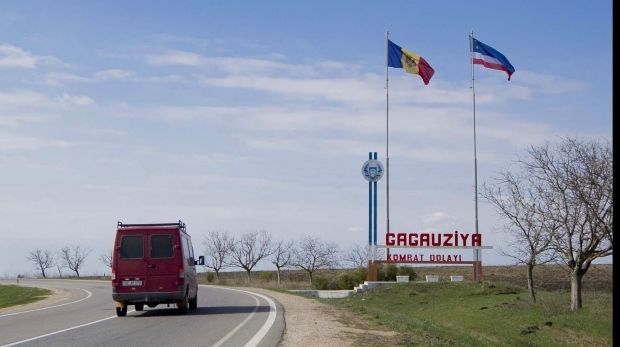 Găgăuzia se opune eliminării limbii ruse din circuitul administrativ al Republicii Moldova