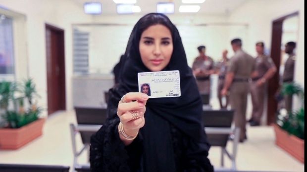 Arabia Saudită a eliberat primele permise de conducere pentru femei