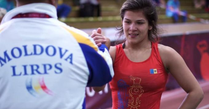 O sportivă din Republica Moldova s-a calificat în finala Campionatului European de lupte feminine