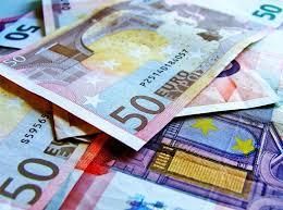 România a atras de pe pieţele externe 1,2 miliarde de dolari şi a realizat, în premieră, o tranzacţie de răscumpărare anticipată a unor obligaţiuni în dolari