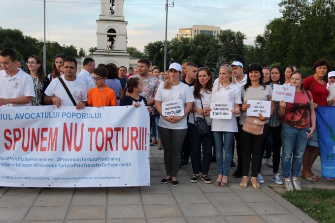 La Chişinău, Comrat şi Tiraspol au fost deschise centre pentru asistenţa victimelor torturii