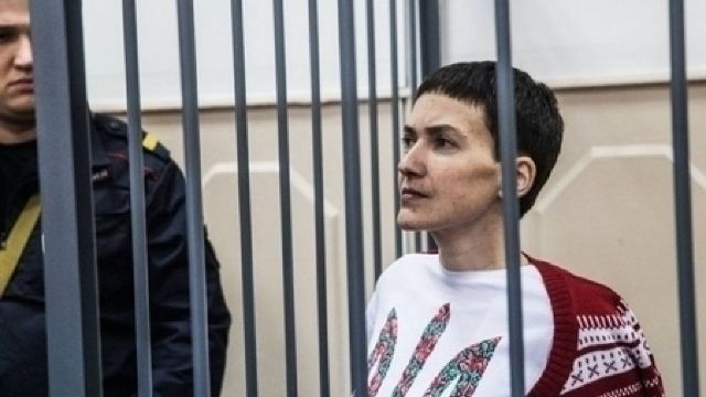Nadia Savcenko, acuzată de tentativa unui atentat în Rada ucraineană, rămâne în arest până în septembrie