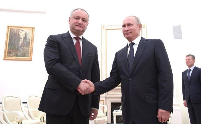 Dodon s-a întâlnit cu Putin şi a taxat declaraţiile instituţiilor internaţionale cu privire la procesul de pacificare în Republica Moldova