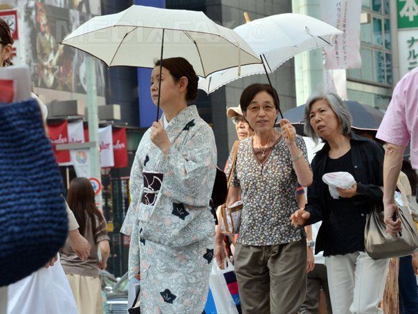Opt morţi şi mii de persoane spitalizate, miercuri, în urma caniculei din Japonia