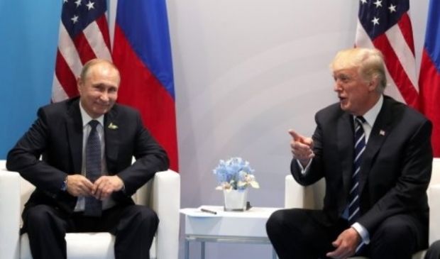 La câteva zile de la întâlnirea bilaterală din Finlanda, Donald Trump îl invită pe Vladimir Putin la Washington